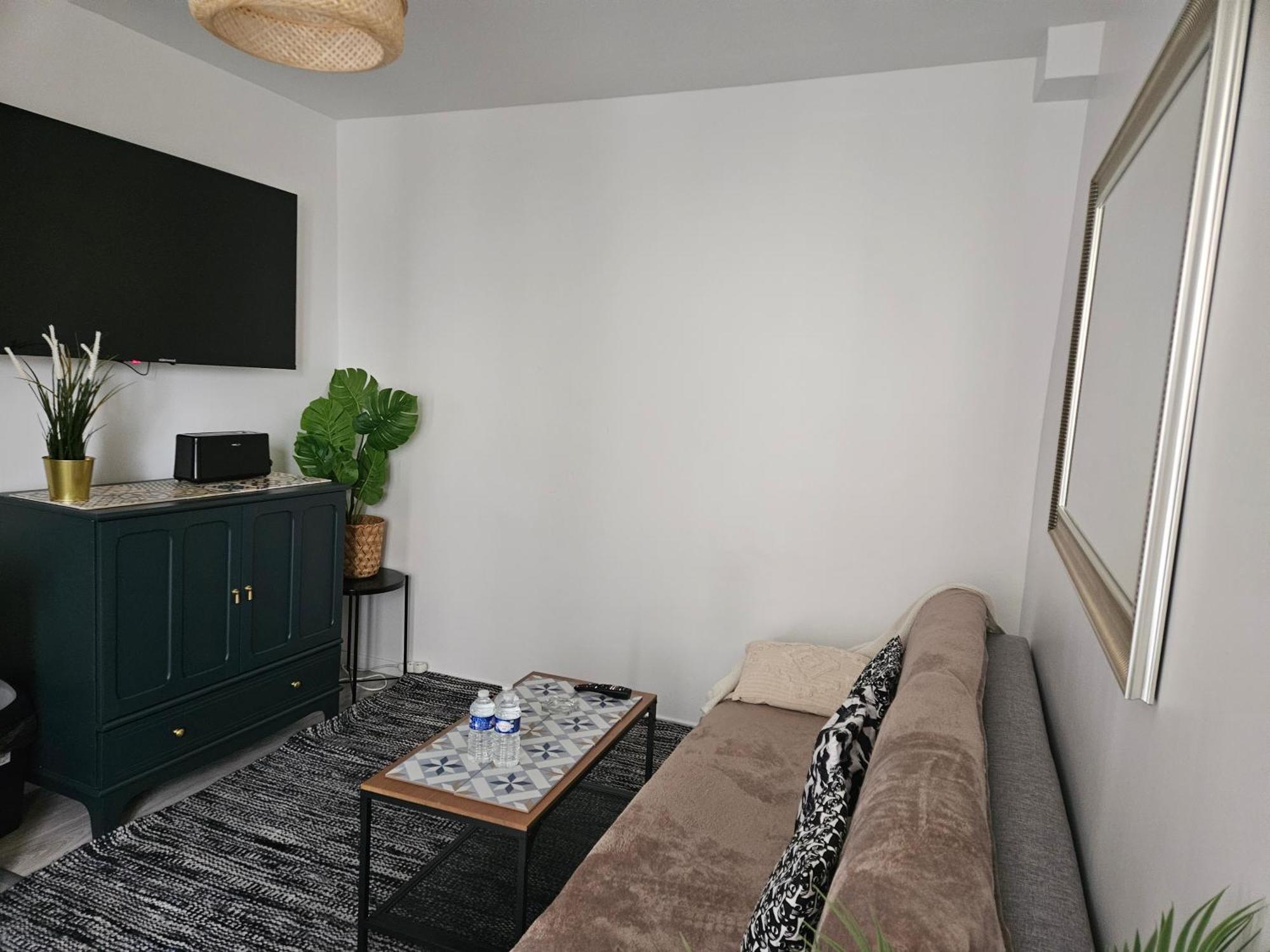 Studio Stade De France 17 Pour 4 Personnes Сен-Дени Экстерьер фото